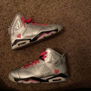 Jordan girls retro 6 valentines edition